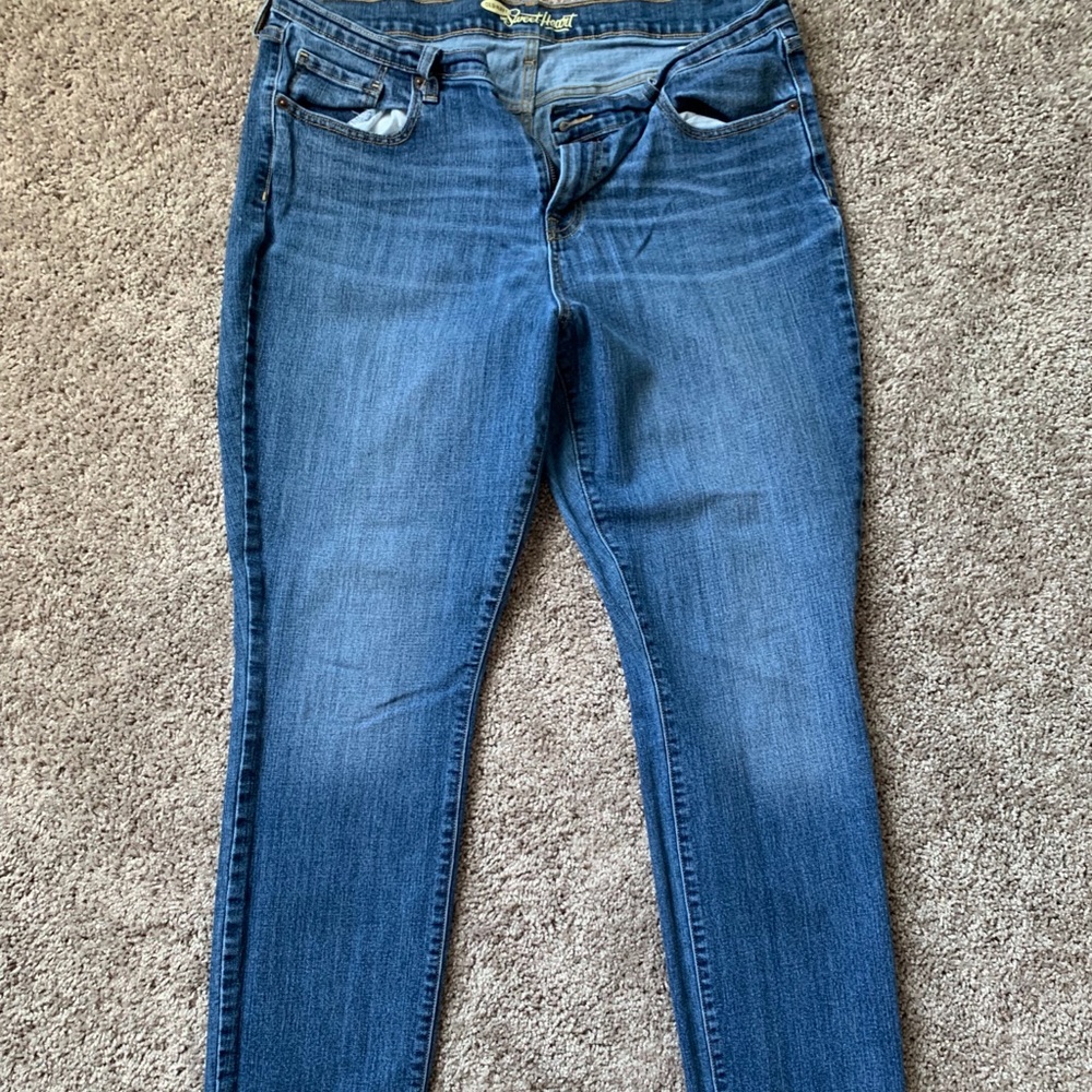 Old Navy medium wash sweetheart jeans, 16 long